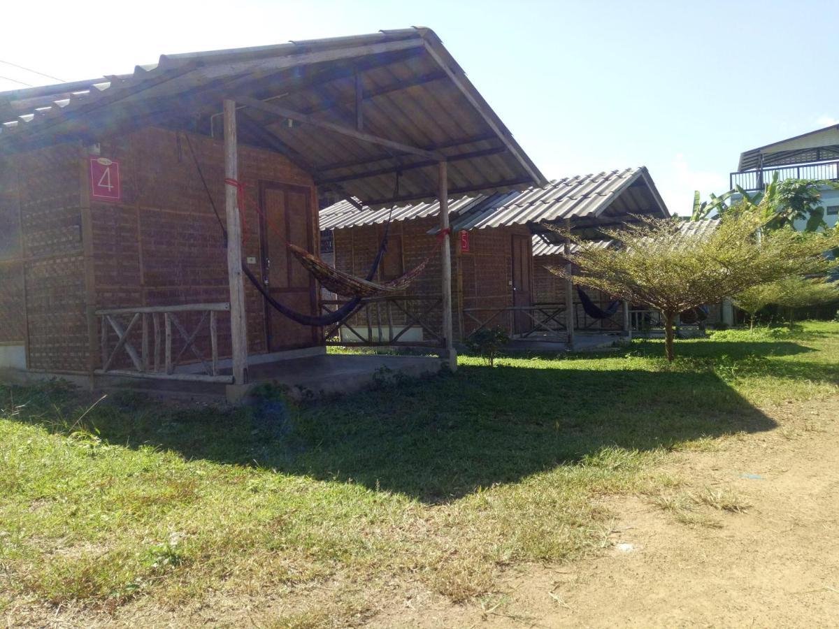 Гостьовий будинок Pai Sleepy Hut Екстер'єр фото