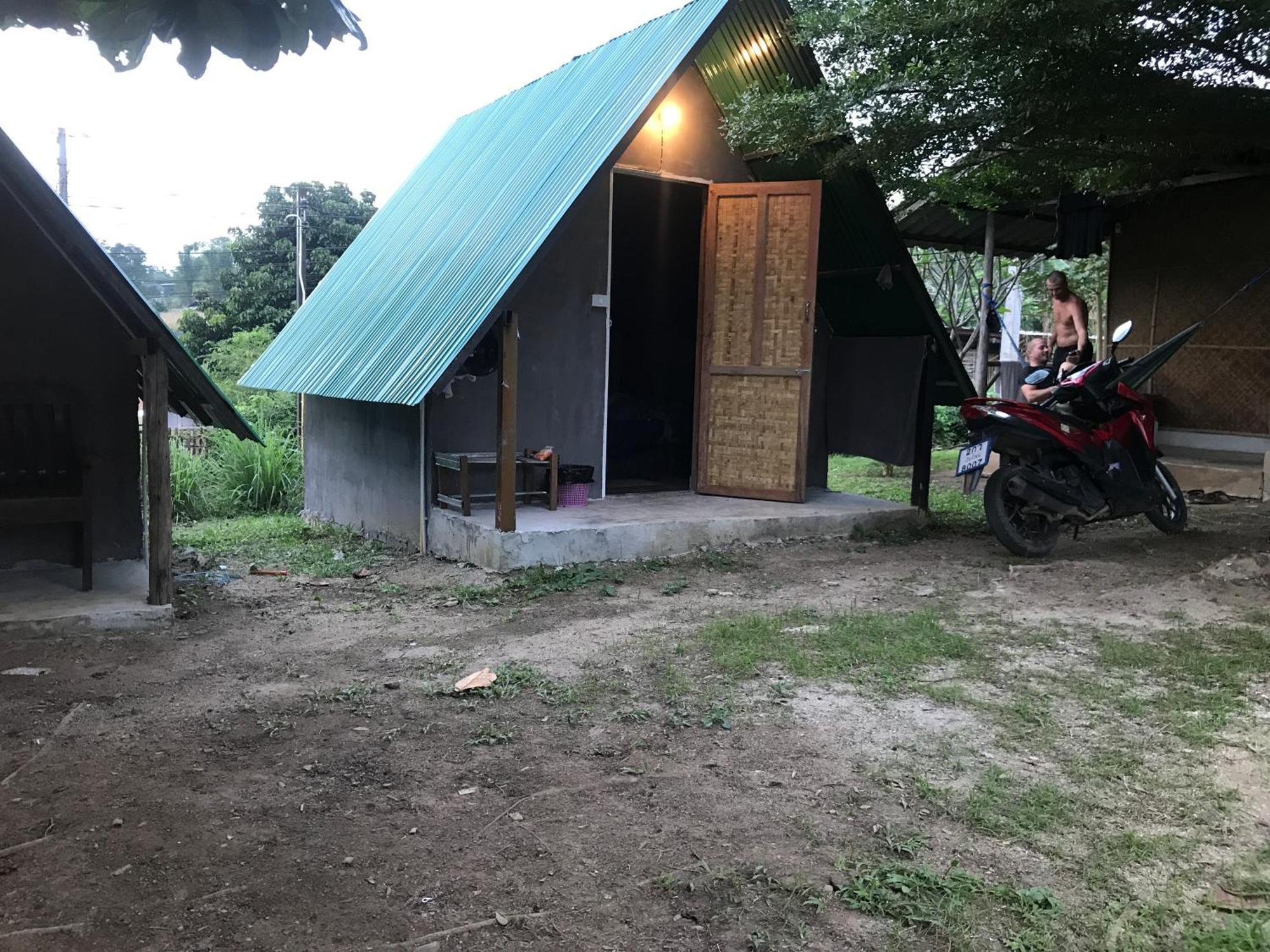 Гостьовий будинок Pai Sleepy Hut Екстер'єр фото